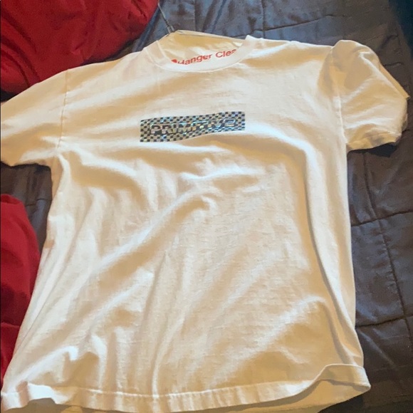 primitive tee - Picture 2 of 3